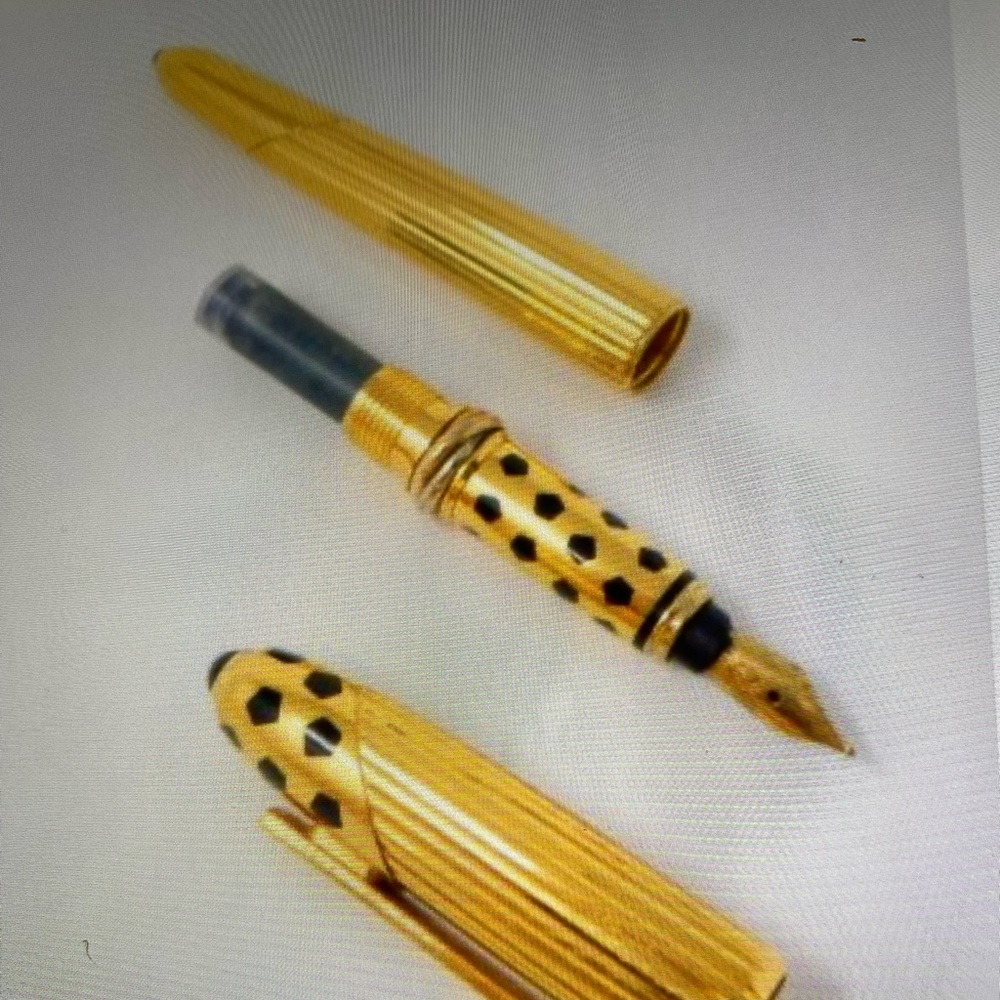 Cartier Panthere fountain pen ,Trinity ,gold plated,1990.Use only once,